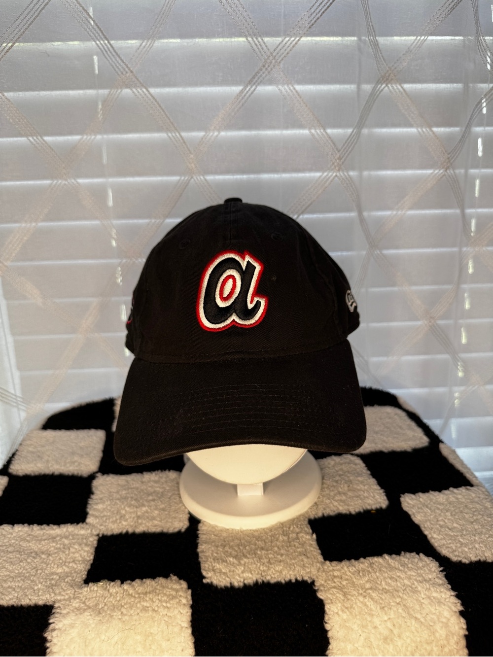 New Era 9TWENTY Atlanta Braves Georgia Bulldogs Lowercase A Strapback Hat Black